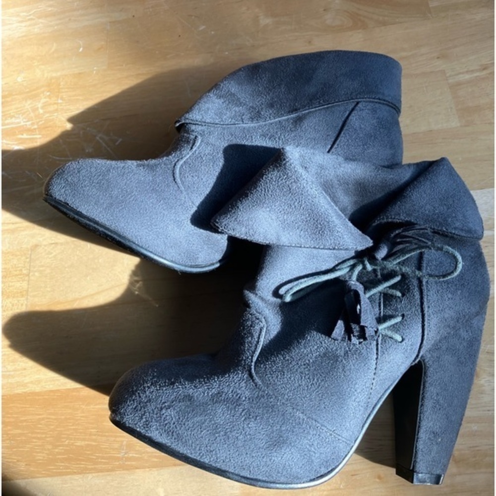 Women’s suede booties